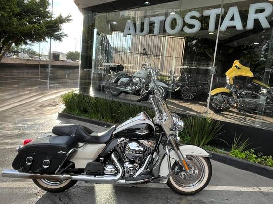 HARLEY-DAVIDSON ROAD KING CLASSIC HARLEY-DAVIDSON ROAD KING CLASSIC